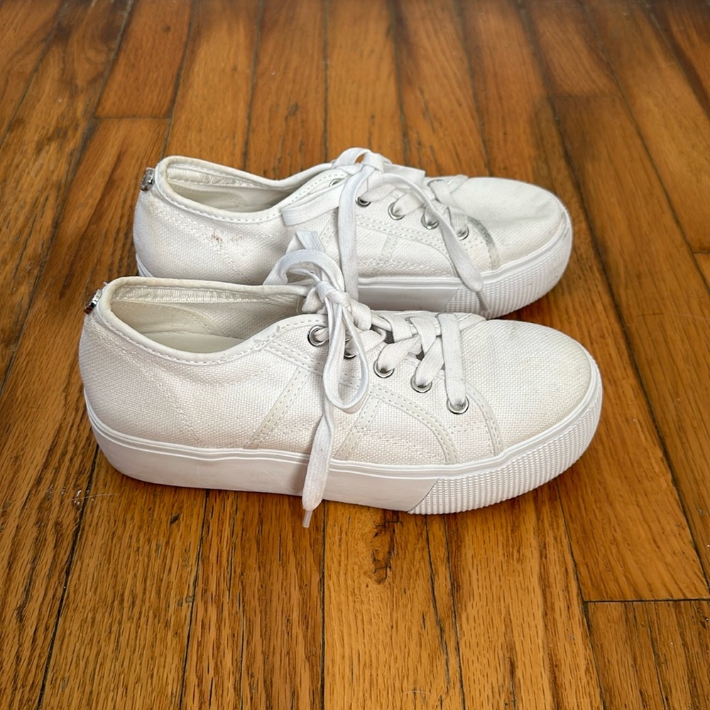 Steve Madden white canvas platform sneakers 6.5